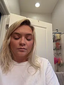 tayweird live sex cam