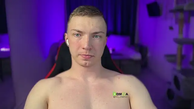 iron__chap live sex cam