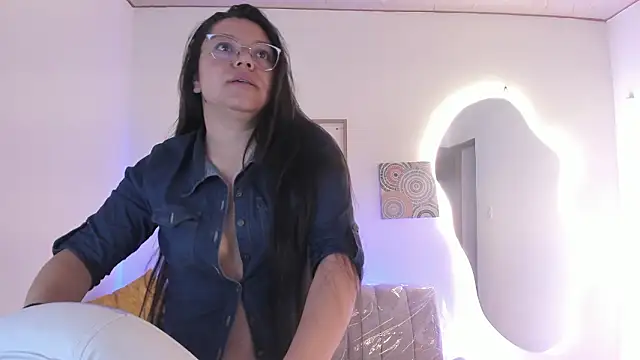 Afrodita_rouss's cam snapshot