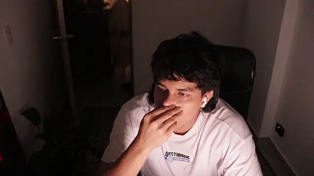 Tony_Hoffa live sex cam