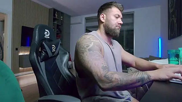 UbbeViking live sex cam