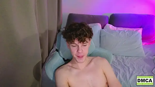 cute_thomas live sex cam