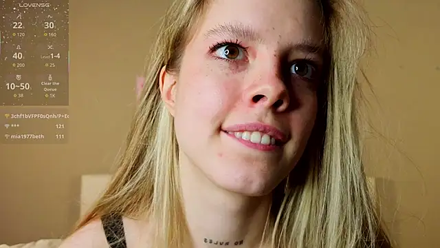 TiffinyMergist live sex cam