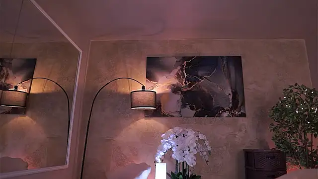 TiffanyBlaize live sex cam