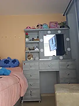 Selena_blake live sex cam