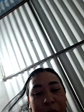 Zafiro_glow's cam snapshot