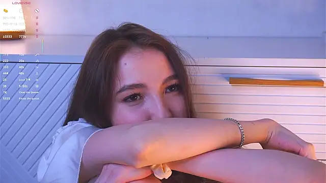 CarlaSpiva's cam snapshot