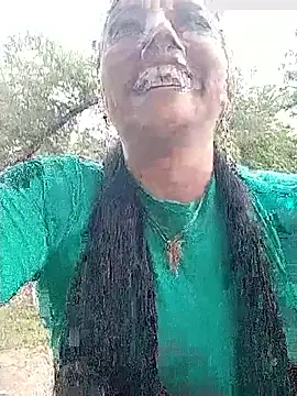 esmeralda_li's cam snapshot