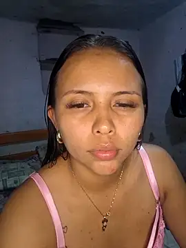 Daniela_Cruz_'s cam snapshot