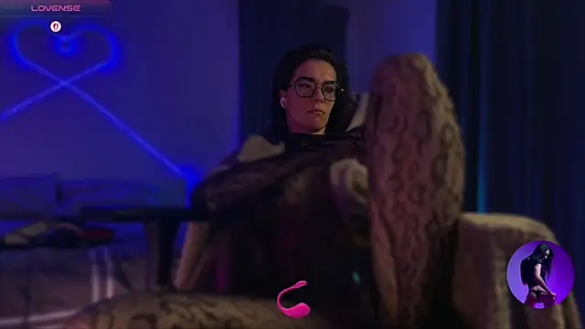 Katy_Kar's cam snapshot