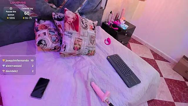 annie_vega17_'s cam snapshot