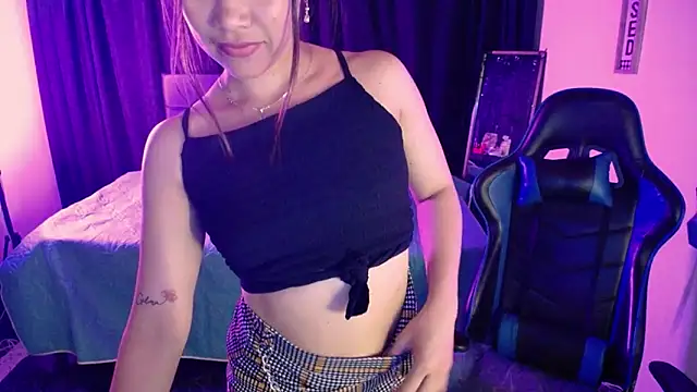 amara21_'s cam snapshot