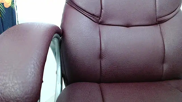 MiaAllure's cam snapshot