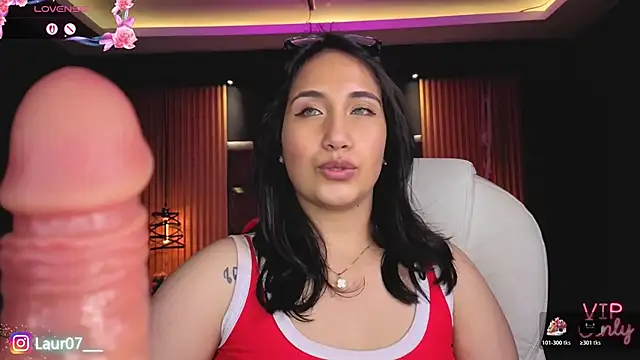 Lauroberts7's cam snapshot