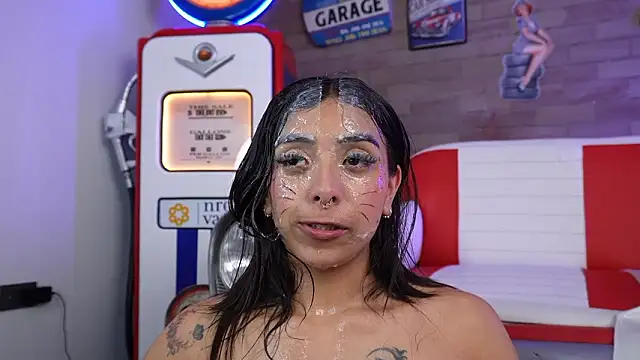 miss_collins's cam snapshot