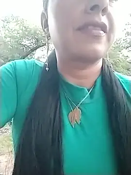 esmeralda_li's cam snapshot