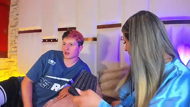 ANLLELOAndANGELA's cam snapshot