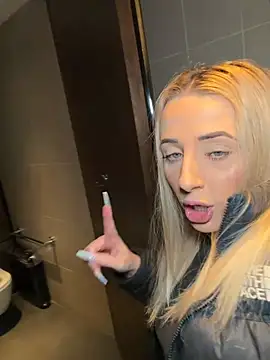 Strongqueen live sex cam