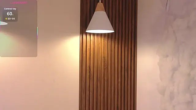 Sassy--Girl live sex cam