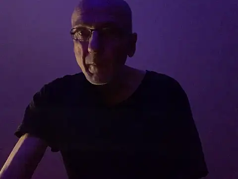 Bula94193 live sex cam