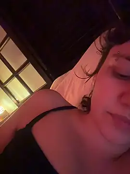 witchdub's cam snapshot