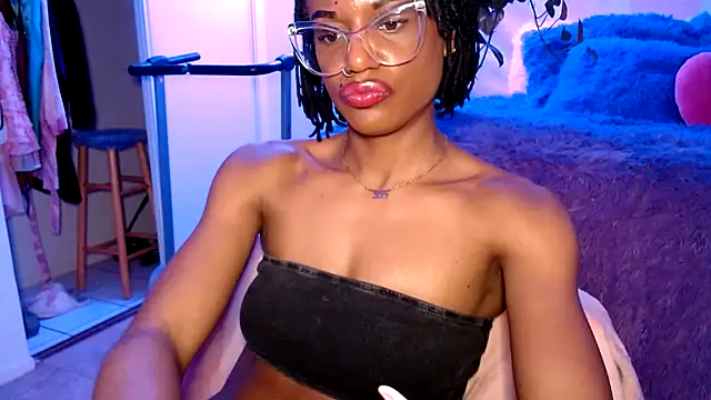 CocoSage live sex cam