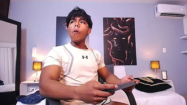 DanielHaloran's cam snapshot