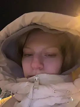 MaryHiggins live sex cam