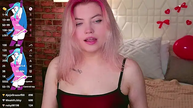 Lisa_Adam's cam snapshot