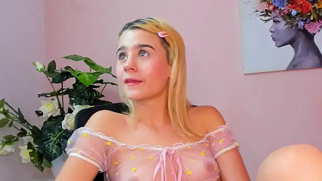 ChloeLaurentt's cam snapshot