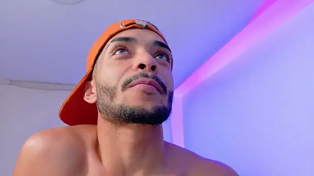 eross_chipre_'s cam snapshot