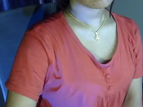 KHWAHIS-'s cam snapshot