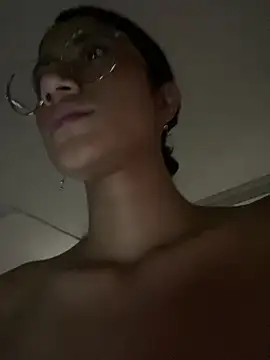 KaitlynLoveCam live sex cam