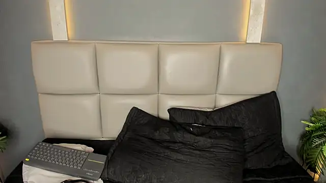 TSExoticFuck live sex cam