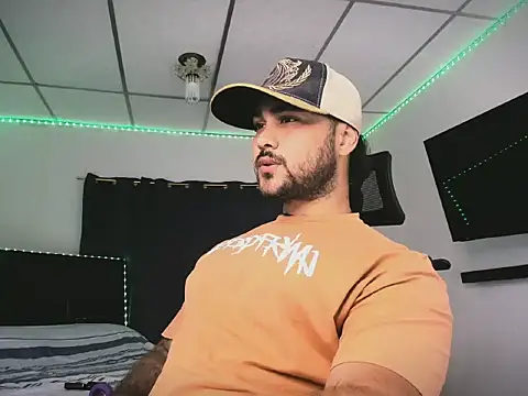 Sebas-hott's cam snapshot