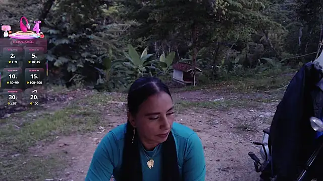 esmeralda_li's cam snapshot