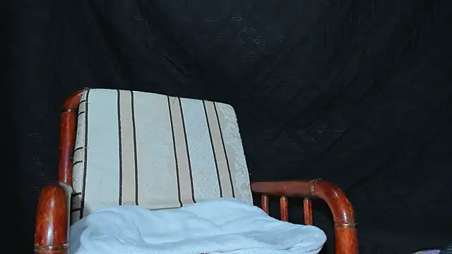 damn_fox's cam snapshot