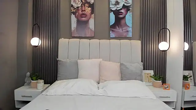 GiannaColling1's cam snapshot