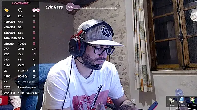 young_bear06's cam snapshot