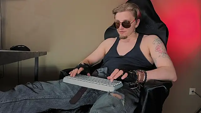 Vincent_Hardman's cam snapshot