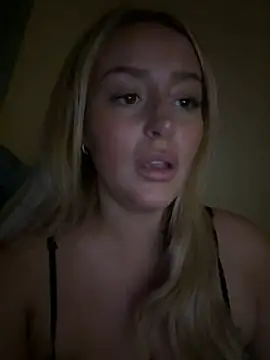 UKLillie's cam snapshot