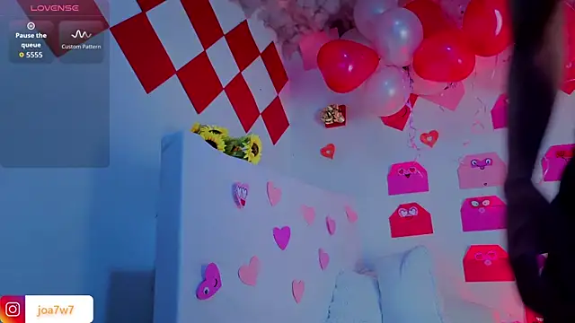 Levii_Ackermann live sex cam