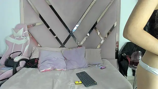 Angell_petite01 live sex cam