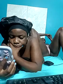 YummyBoobs_'s cam snapshot