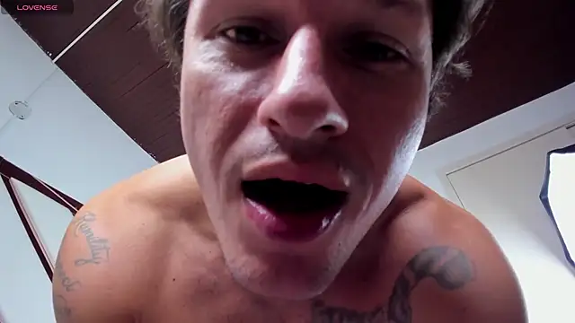 Justin_valverde live sex cam