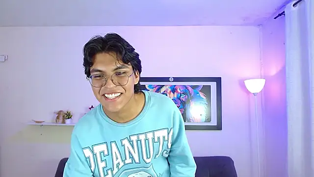 Maecum18 live sex cam