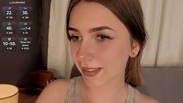 thelittlecowgirl live sex cam