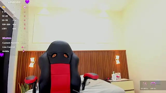 MEGANTARLY09 live sex cam