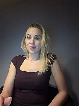 ElenaWhitmore's cam snapshot