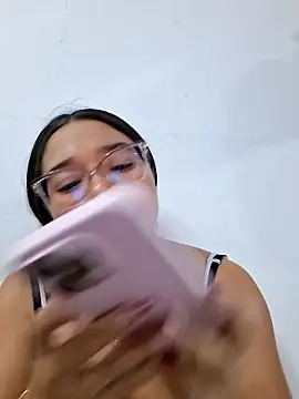 -VICKKY live sex cam